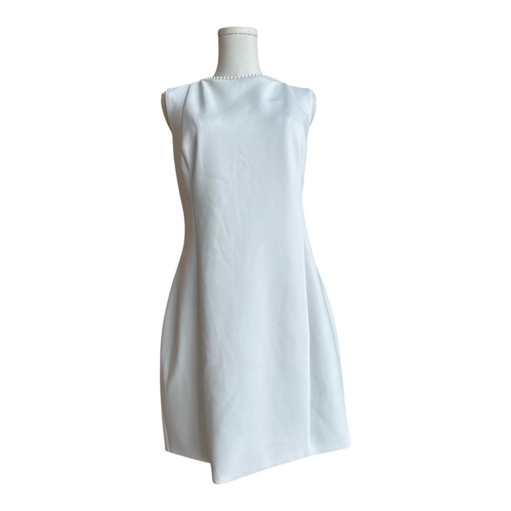 SFC14 White dress with Pearl Detail and removable clip bow detail size XL